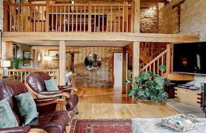 Cosy luxury Grade II listed barn in the Forest of Dean - Photo 1