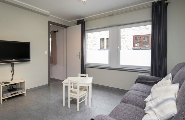 Spacious Holiday Home in Grand-halleux Near Vielsalm - Photo 13