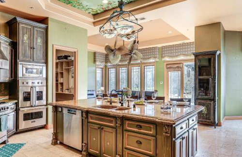 Pool, Peacocks and Views! Lavish Retreat in Gilroy - Foto 15