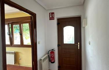 Casa con jardín a pie de playa y montaña - Foto 6