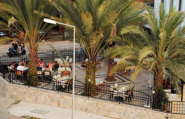 Sailor Apart Hotel - Photo 57