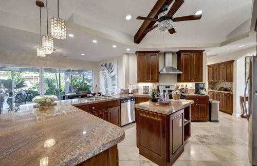 Elevado Hills Family Getaway ~ Pool ~ Games ~ Pkg! - Foto 14