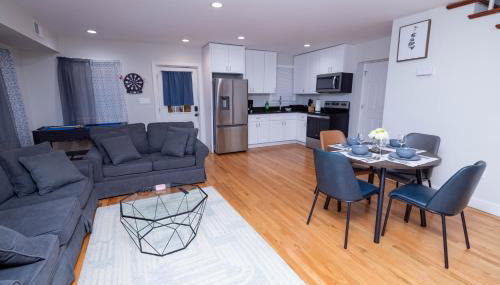 Modern Luxury Home With Fireplace & Game-Room - Foto 2