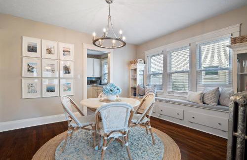 Stylish Lakeside Living - walk to the beach - Foto 5