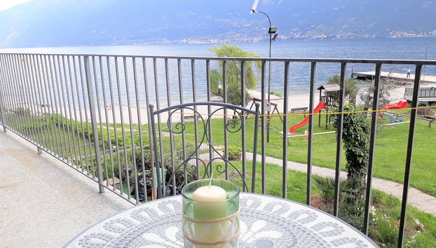 Campione Giulia Exclusive Lakefront apartment by Gardadomusmea - Foto 2, Imagen principal