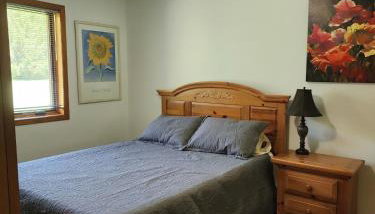 Whispering Woods Estate - Relax, Recharge, Connect - 12 wooded acres, 3 Bedrooms, 3 Baths, sleeps 10 - Foto 3