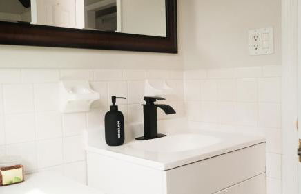 King Bed & Fenced Yard - Floyd's Freedom- Book Now! - Foto 18