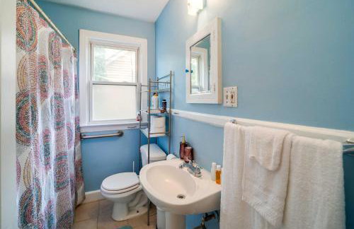 Ferndale Apartment with Yard - Near the Detroit Zoo! - Foto 12