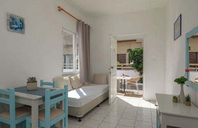 Hiona Seaside - Photo 15