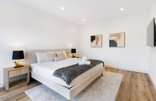 Sky Haus LA - Photo 23