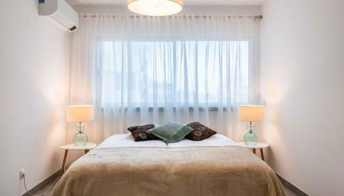 Caravelas 2-Bedroom Apartment with Pool - 50m from the Beach - Foto 3