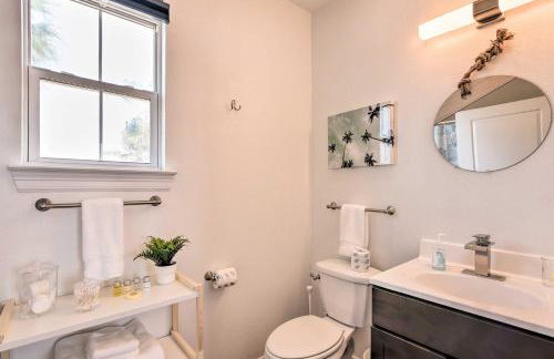 Walk to Beach Family Home with Patio in Galveston - Foto 16