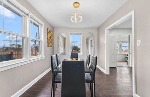 Two Dulles homes 1 price sleeps 16 w-EV parking - Foto 26