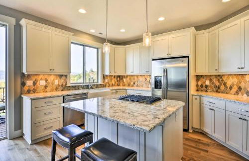 Chic Willamette Valley Home with Deck and Vineyard! - Foto 8