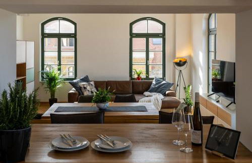 König Albert Residenz nahe BMW , Porsche , DHL und Messe - Foto 48