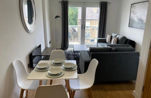 Park View I 2 Bedroom Apartment I Free Parking - Photo 18