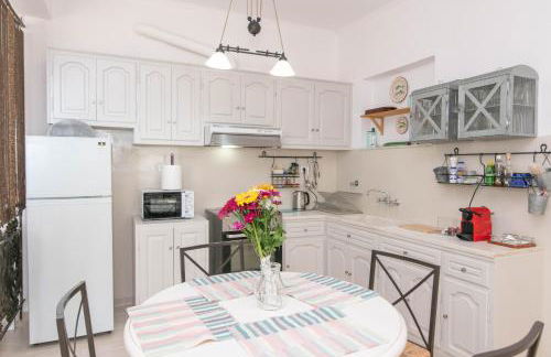 Villa with View of Agios Ioannis and Pool with Jacuzzi - Foto 15