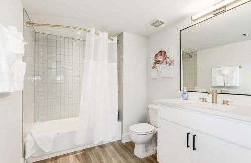 2BR Luxury Apartment Near DC & Airport - Foto 46