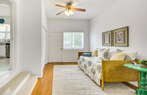 Dogwood Cottage with Fireplace 1 Mi to University - Foto 21