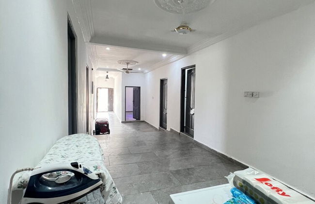 Charming 4-bed House in Kokrobite - Photo 15