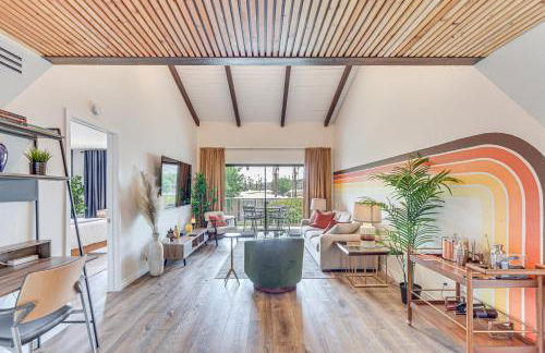 Resort-Style Pools Vibrant Condo in Palm Springs - Foto 1