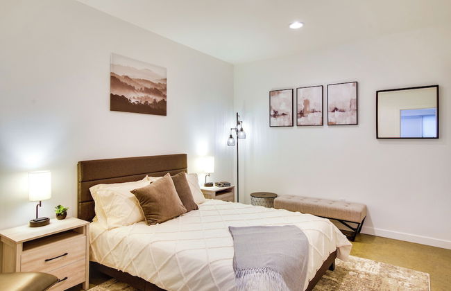 Chic and Modern Snohomish Hideaway on a Working Farm - Foto 9