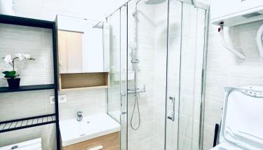 Studio - Au calme quartier Pleyel RER Ligne 14 - Foto 5, towels, Shower