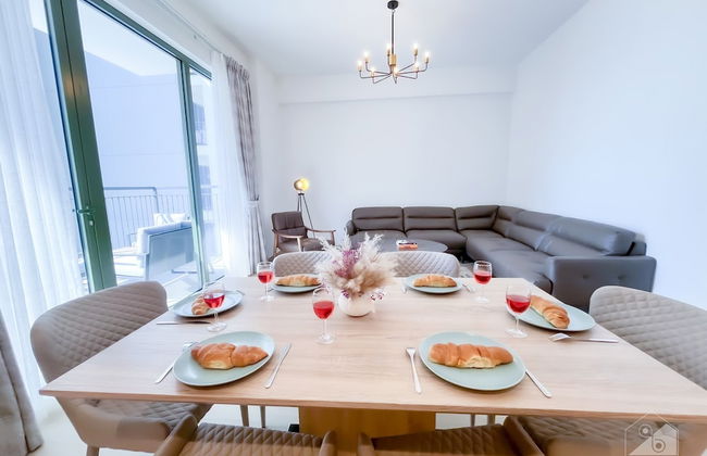 Stunning Beach View Apt. with Balcony Jumeirah La Mer - Photo 22