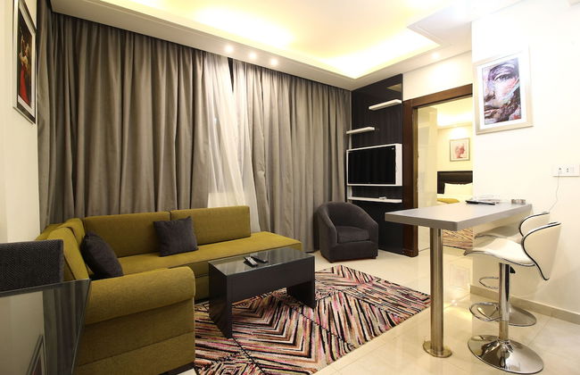 Palm Ville Suites - Photo 10