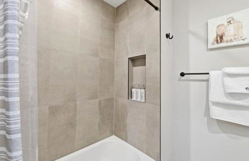 Comfy Condo - Gym Free Parking & Modern Amenities - Foto 38