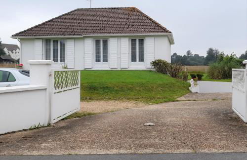 L'Opaline, Jolie Maison avec Jardin 6 pers,10km Honfleur, linge et internet inclus - Foto 21