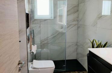 Maravillosa casa con piscina grande y bosque - Photo 28