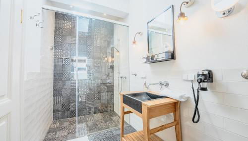 SCHLOSSBERG RESIDENCES - Betthupferl - Self Check-In Design Studios Aschaffenburg - Foto 5, Shower