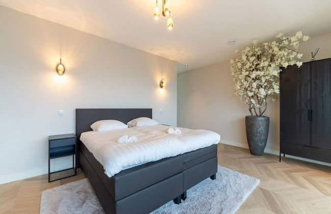 Beautiful Water Villa Near Harderwijk - Photo 8