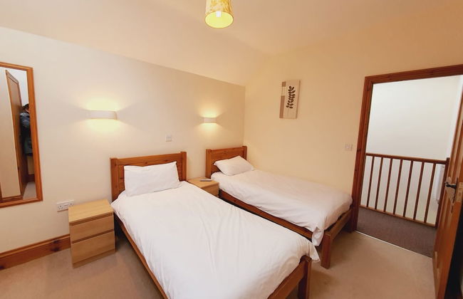 The Victorian Barn self catering holidays with pool & hot tubs - Photo 10