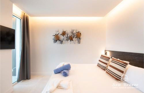 Sea Breeze Suites - Photo 27