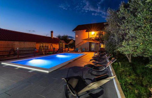 Five-Bedroom Holiday Home In Suhovare - Foto 20