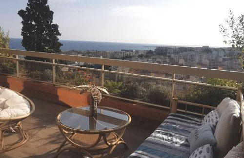 Appartement Nice CENTRE vue Mer avec piscine pour FAMILLE, couple d'amis pas de groupes de jeunes autorisés - Foto 1