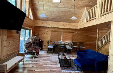 Luxury Cabin with Outdoor HotTub-NEW Construction - Foto 57