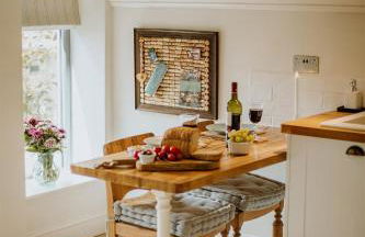 Lyme Tree Farm Cottages - Hotching Barn and Knockstone Cottage - Foto 79