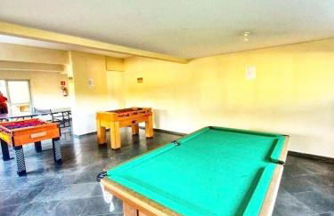 Vá andando para Praia, de frente á mercado com vaga e lazer completo - Foto 5