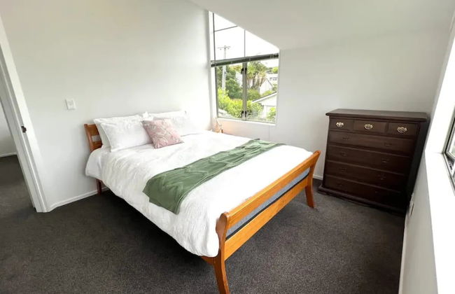 Private and Sunny 3BR with parking I Zodiak Stays - Foto 3