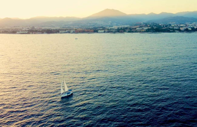 Puerto Banús Sailing Boat Tour - Foto 9