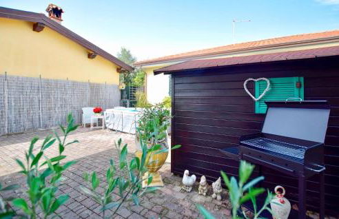 Cozy Apartment In Capezzano Pianore - Foto 9