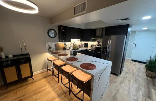 LakeView Fresh and New Bass N Sun King Bed Pool - Photo 21