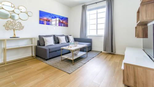 CHIC AND COZY 1 Br and 1Bth Suite on Collins Ave - Foto 3