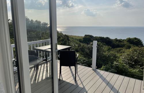 Sea Breeze Lodge - Photo 2