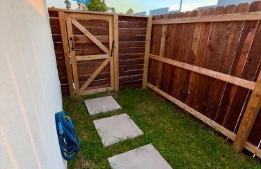 Newly build 1 bedroom 2 bathrooms condo - Foto 27