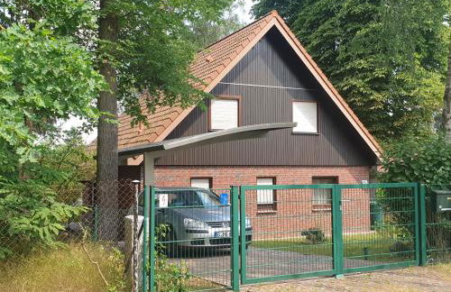 Martha - Ferienhaus, 3 Schlafzimmer, 2 bis 6 Personen, S-Bahn nach Berlin, Strausseenähe, ruhige Lage - Foto 2