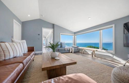 Distinguished Oceanfront Point Estate with Iconic Beach Mountain Vistas - Foto 42